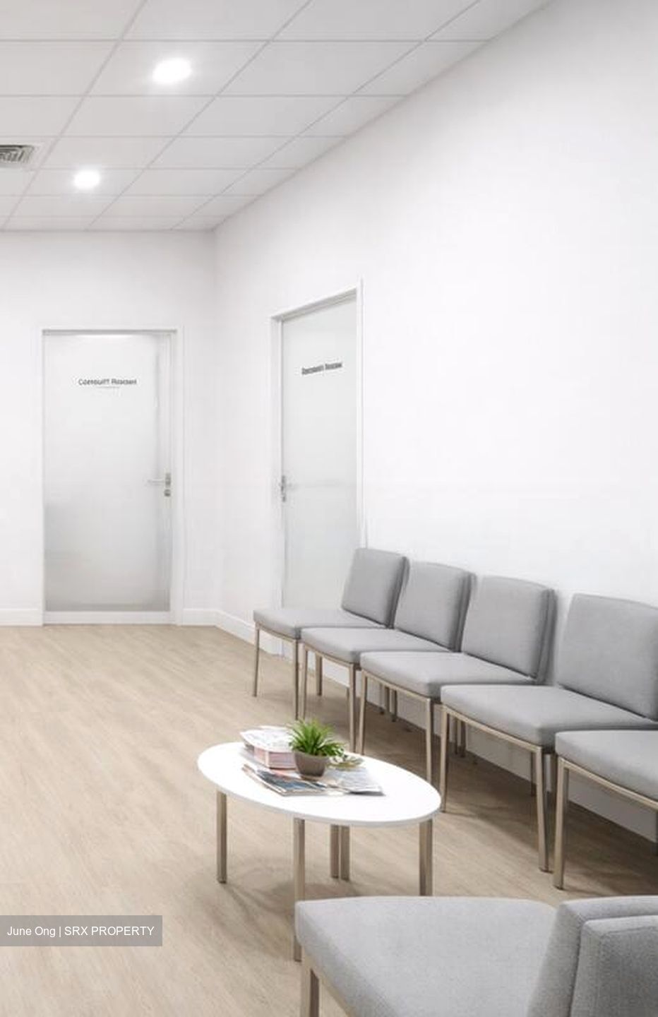 Gleneagles Hospital (D10), Retail #512648031